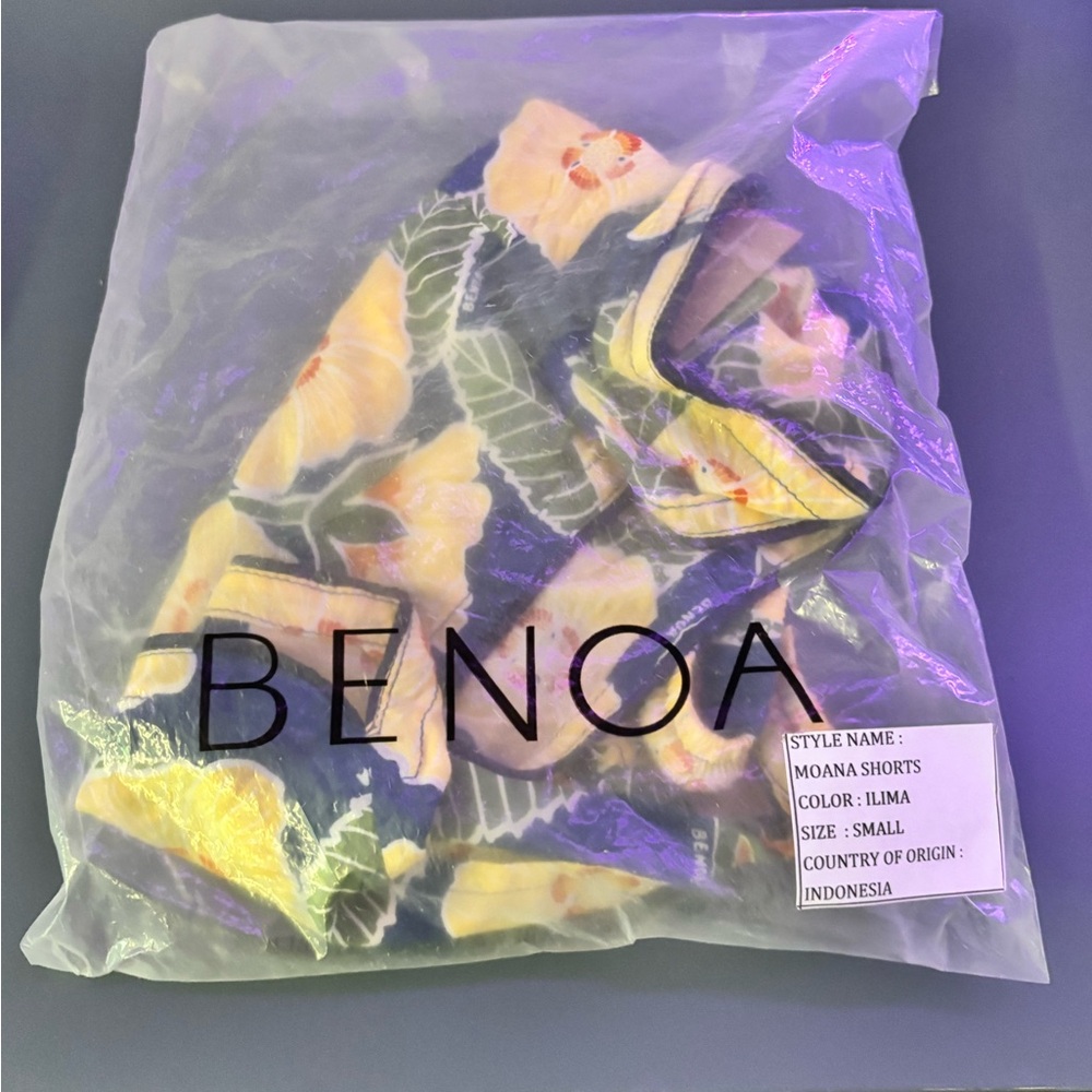 NWT Benoa Moana shorts Ilima